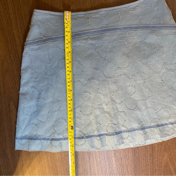Urban Outfitters Floral Distressed Mini Skirt Light Blue Women’s Small Zippered - Picture 7 of 9